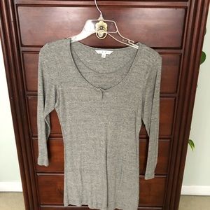 CAbi gray long sleeve tee